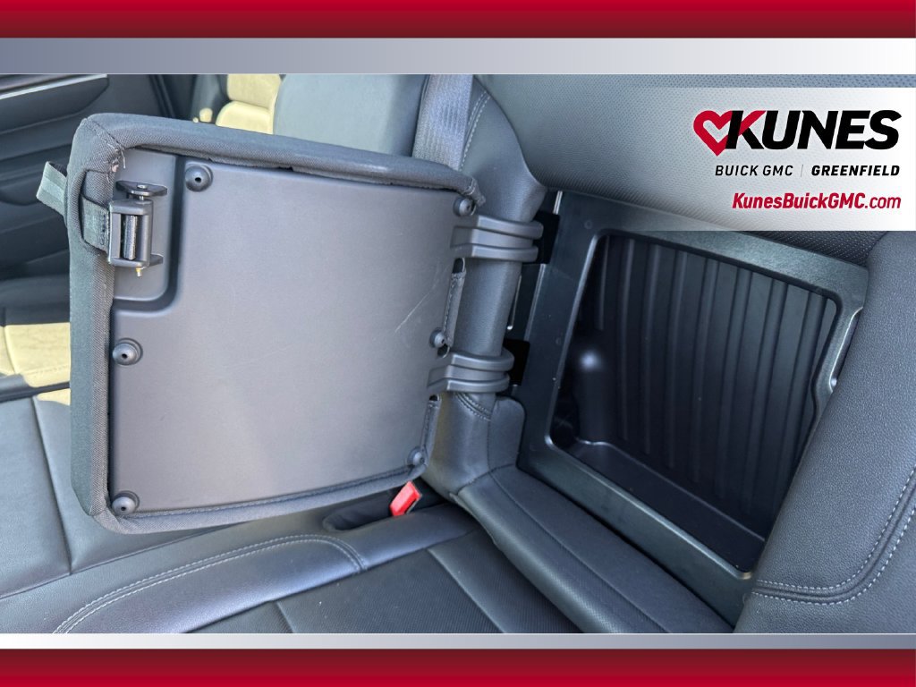 Used 2025 GMC Sierra 1500 SLT AWD/4WD image 35
