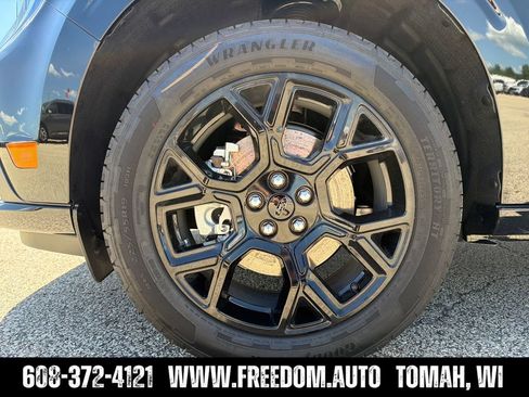 New 2026 Ford Maverick Lobo AWD/4WD image 27