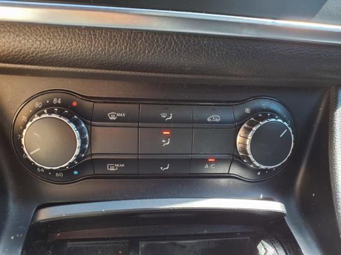 Used 2014 Mercedes-Benz CLA 250 image 18