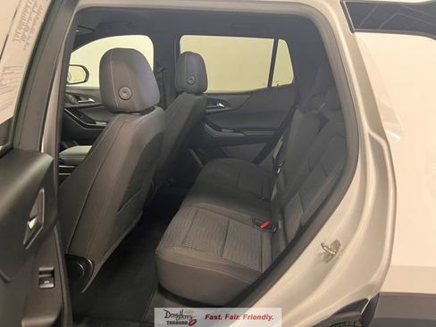 Used 2025 Chevrolet Equinox LT image 29