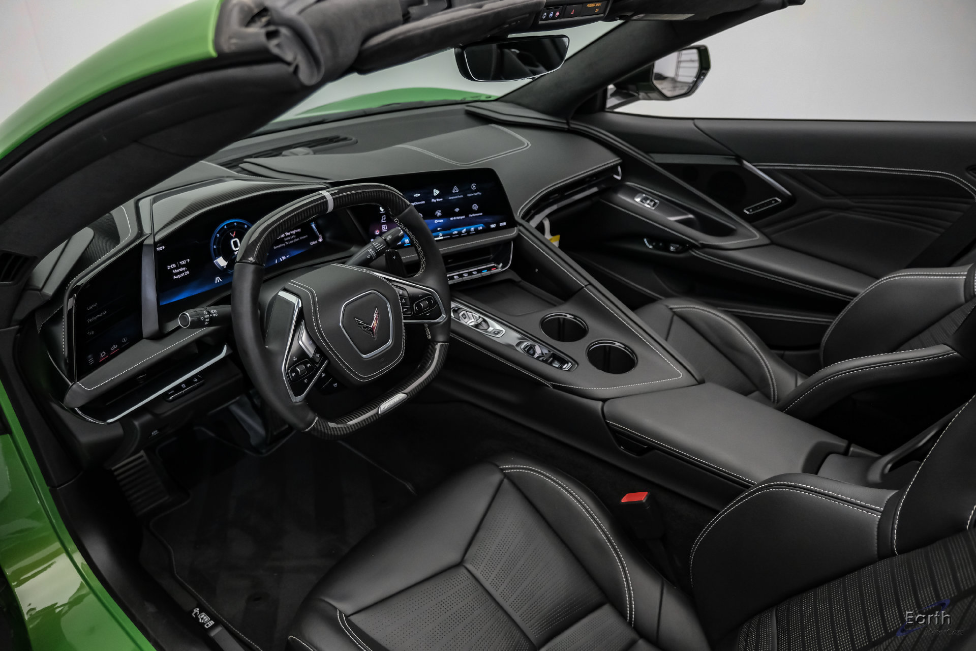 Used 2026 Chevrolet Corvette Z06 RWD image 2