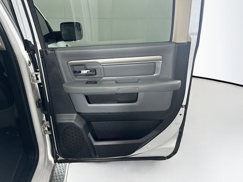 Used 2015 RAM 1500 Lone Star image 28