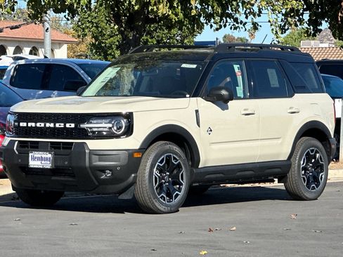 New 2025 Ford Bronco Sport Outer Banks w/ Outer Banks Tech Package+ image 8