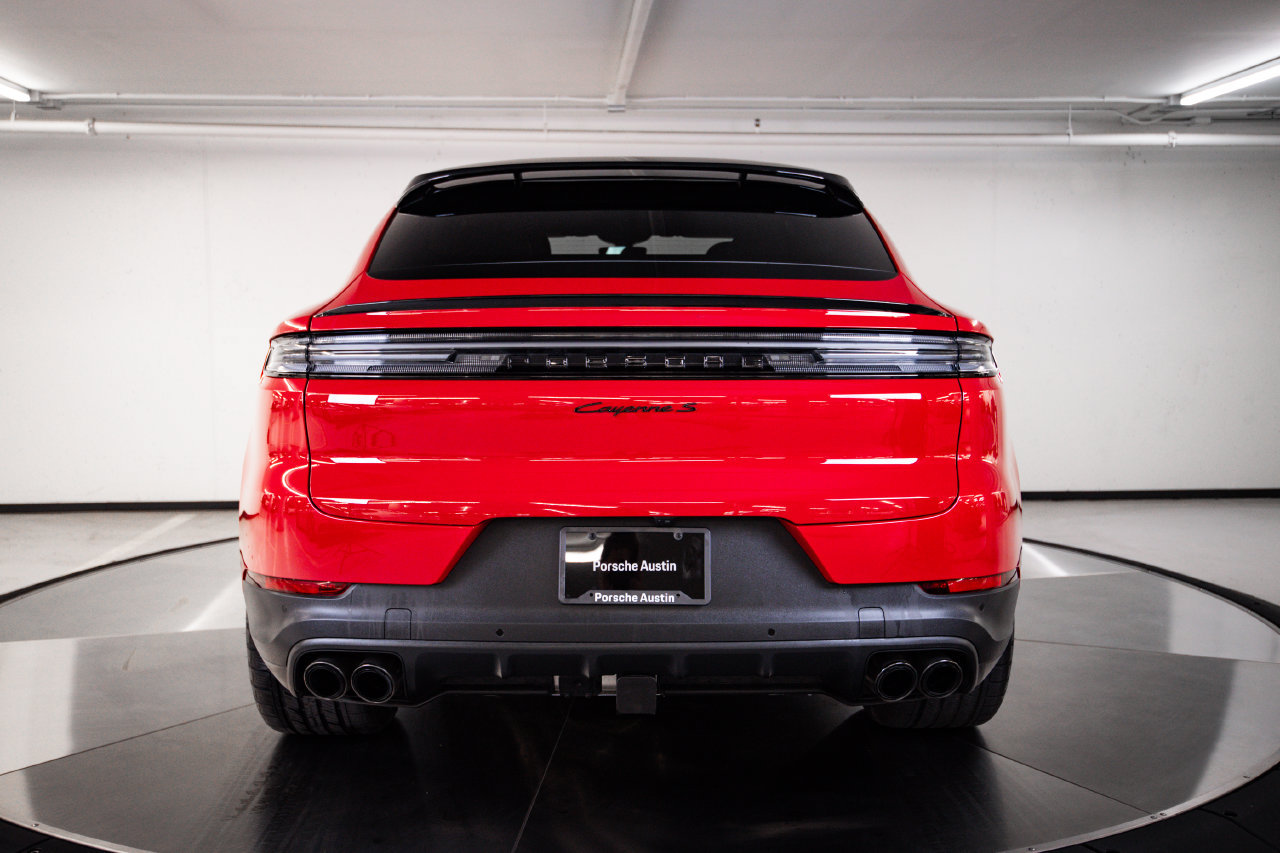 Certified 2026 Porsche Cayenne S AWD/4WD image 6