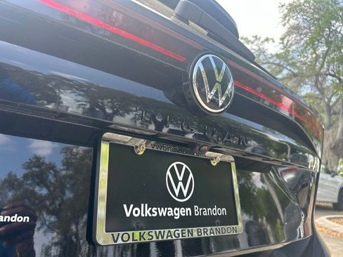 New 2026 Volkswagen Tiguan SE R-Line FWD image 47