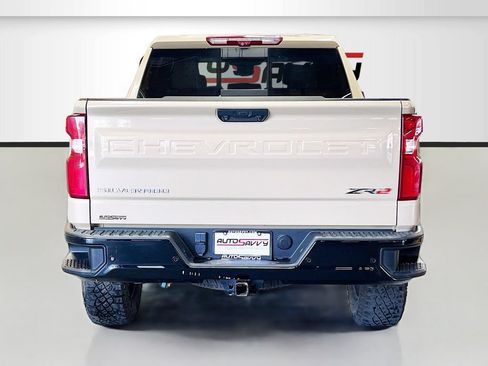 Used 2023 Chevrolet Silverado 1500 ZR2 w/ Technology Package AWD/4WD image 6