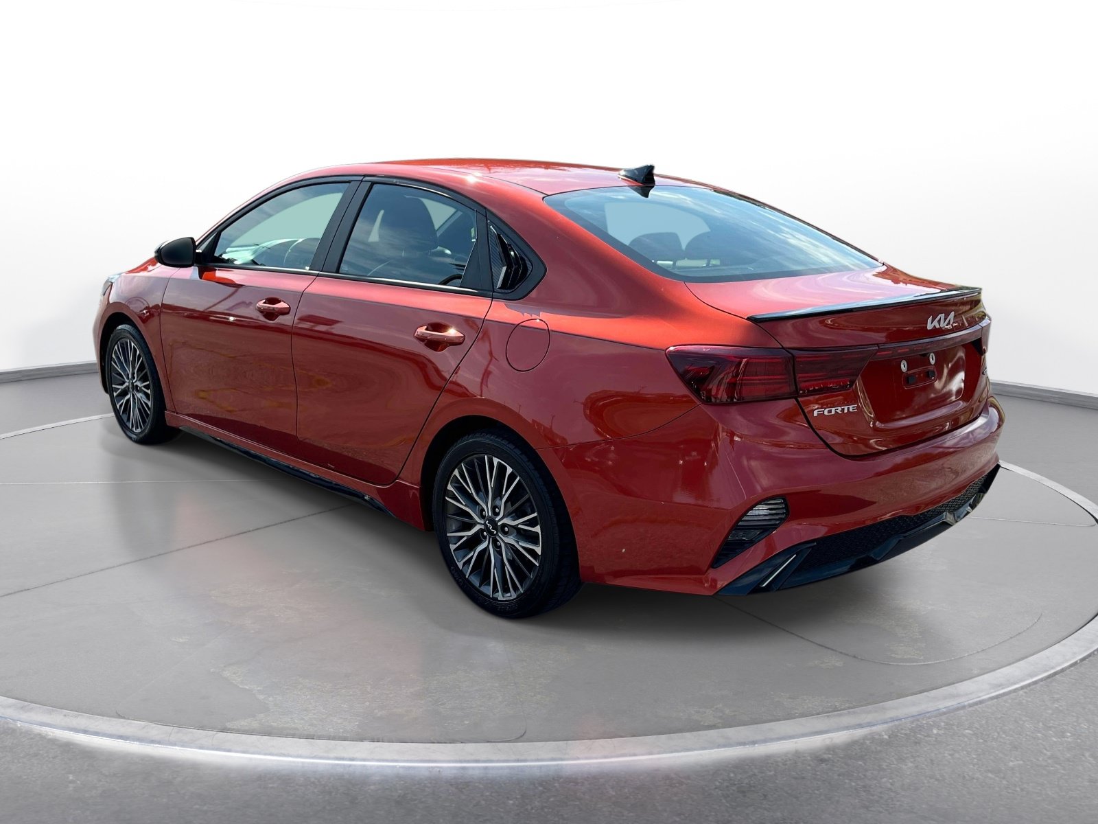 Used 2022 Kia Forte GT-Line w/ GT-Line Technology Package FWD image 7