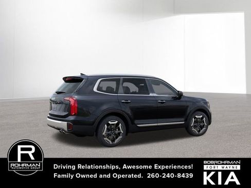 New 2025 Kia Telluride S image 8
