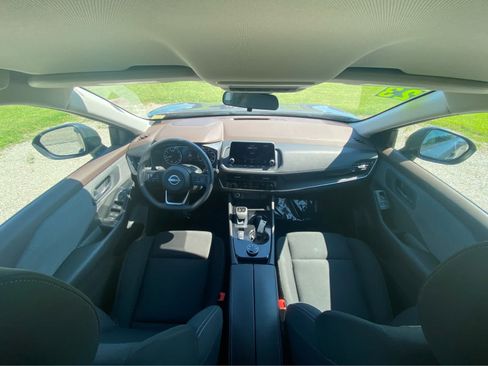 Used 2023 Nissan Rogue S AWD/4WD image 16