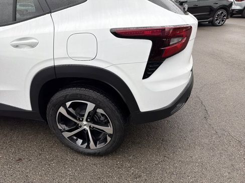 New 2026 Chevrolet Trax RS image 7