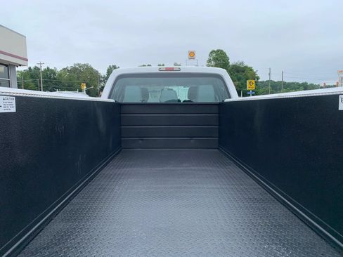 Used 2015 Ford F250 XL RWD image 32