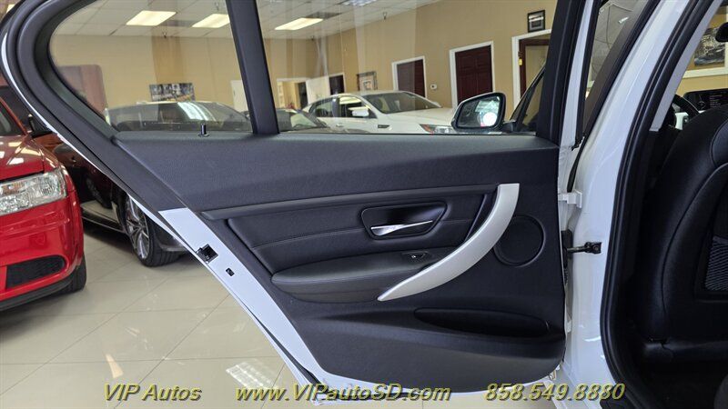 Used 2013 BMW 328i Sedan RWD image 13