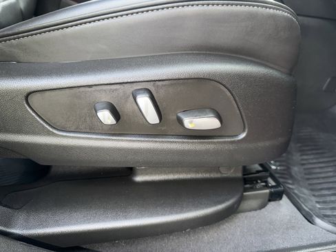 Certified 2024 Cadillac XT5 Premium Luxury w/ Platinum Package image 28