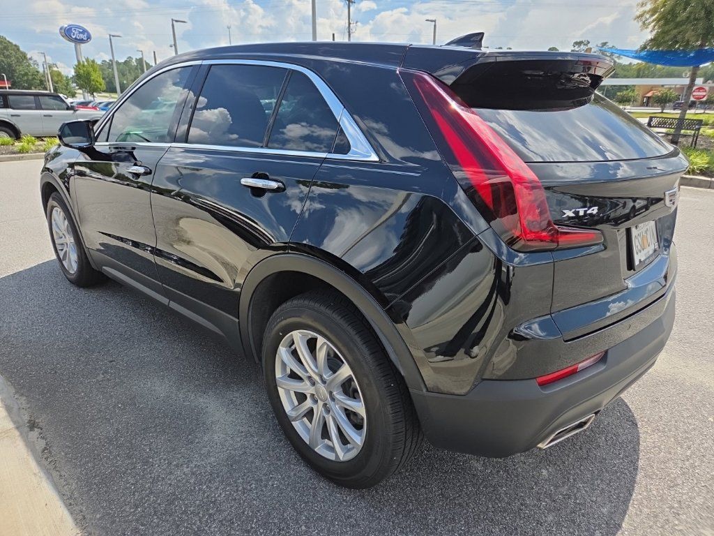 Used 2023 Cadillac XT4 Luxury FWD image 5