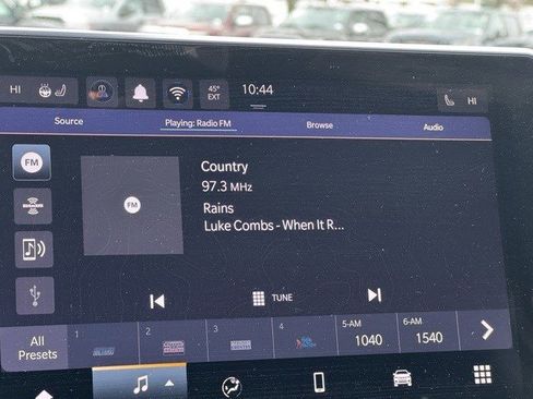 Certified 2025 Jeep Compass Limited image 18