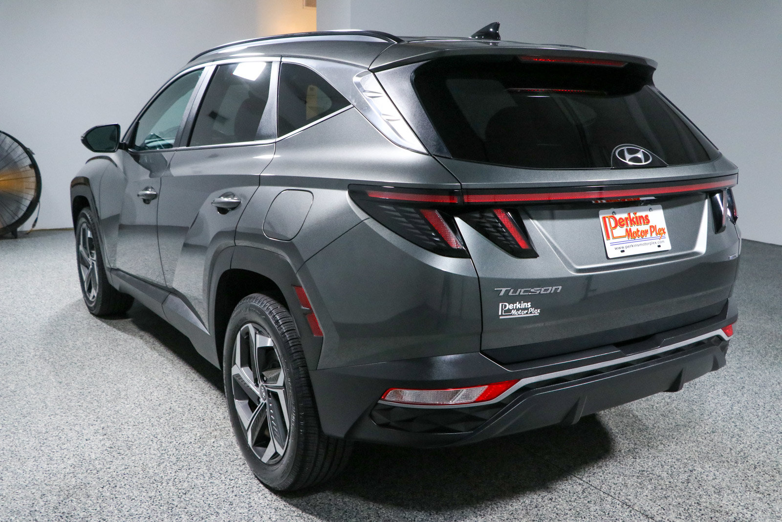 Used 2023 Hyundai Tucson SEL w/ Convenience Package AWD/4WD image 9