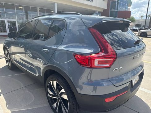 Used 2023 Volvo XC40 B5 Ultimate w/ Protection Package Premier AWD/4WD image 10