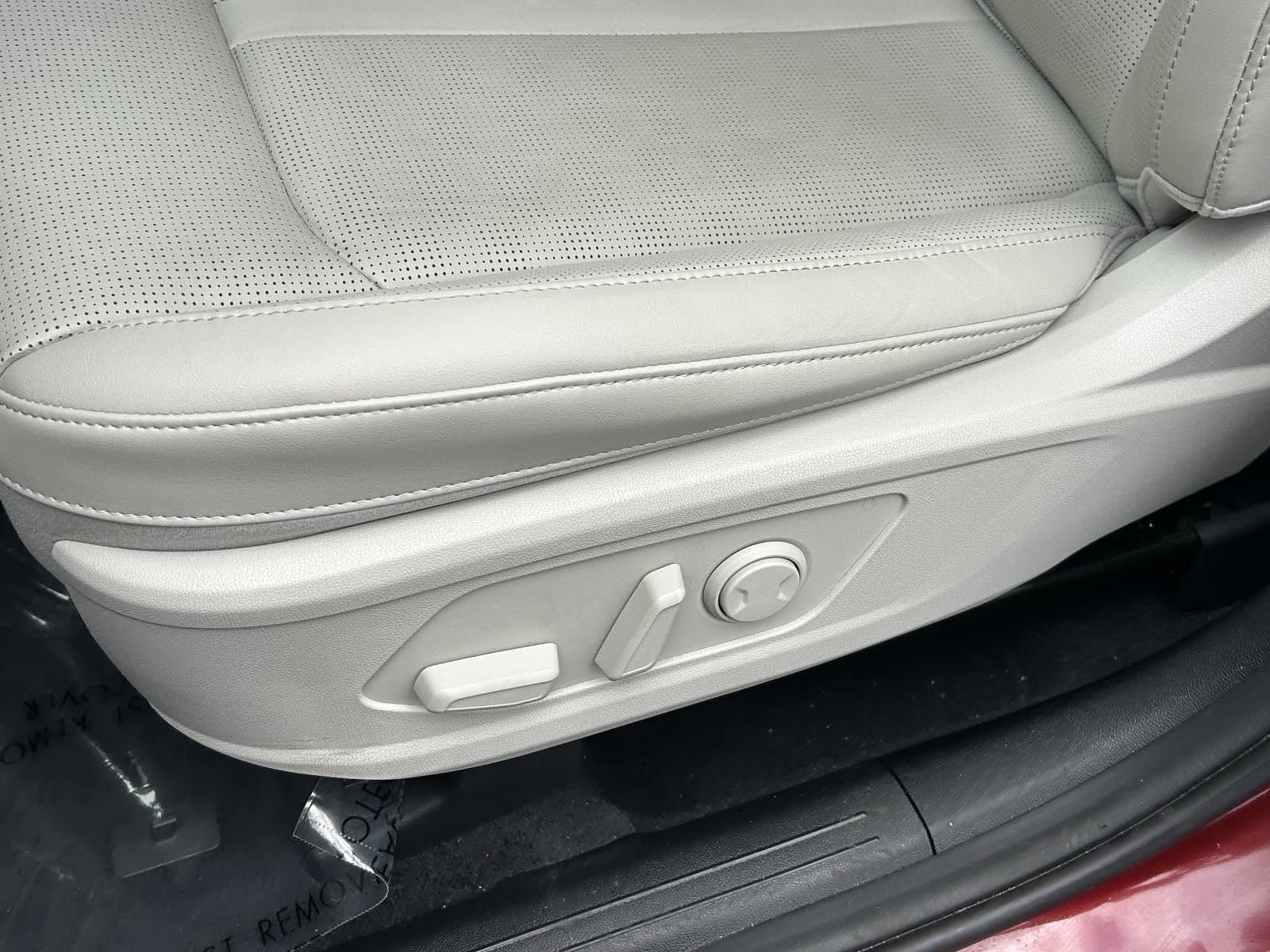 Used 2025 Kia Sorento EX w/ Panoramic Sunroof Package FWD image 24