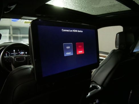 Used 2024 GMC Yukon Denali Ultimate image 18