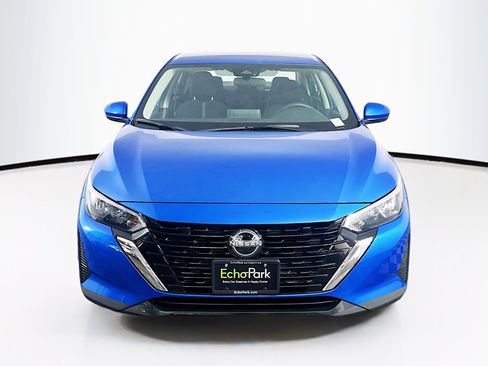 Used 2024 Nissan Sentra SV image 2