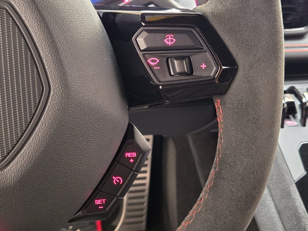 Used 2023 Lamborghini Huracan Tecnica RWD image 33