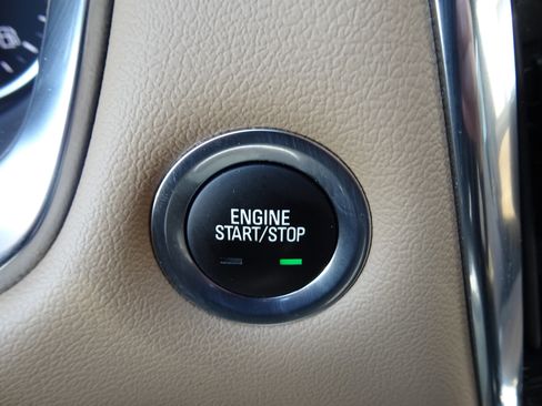 Used 2023 Chevrolet Traverse Premier w/ LPO, Floor Liner Package image 21