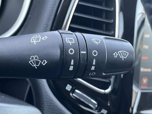 Used 2019 Jeep Compass Latitude AWD/4WD image 33