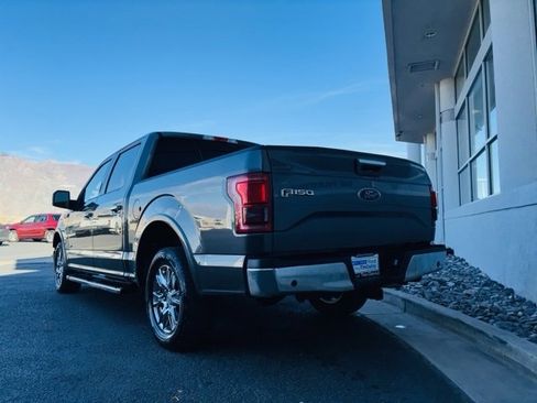 Used 2015 Ford F150 Lariat image 4