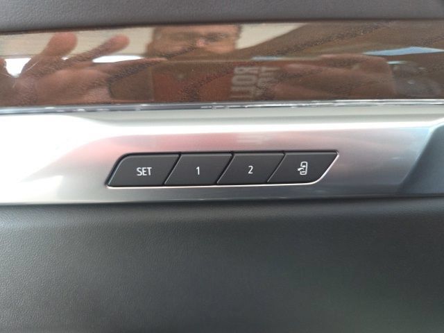 Used 2025 Cadillac Escalade Sport Platinum AWD/4WD image 14