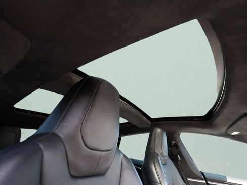 Used 2016 Tesla Model S P90D image 34