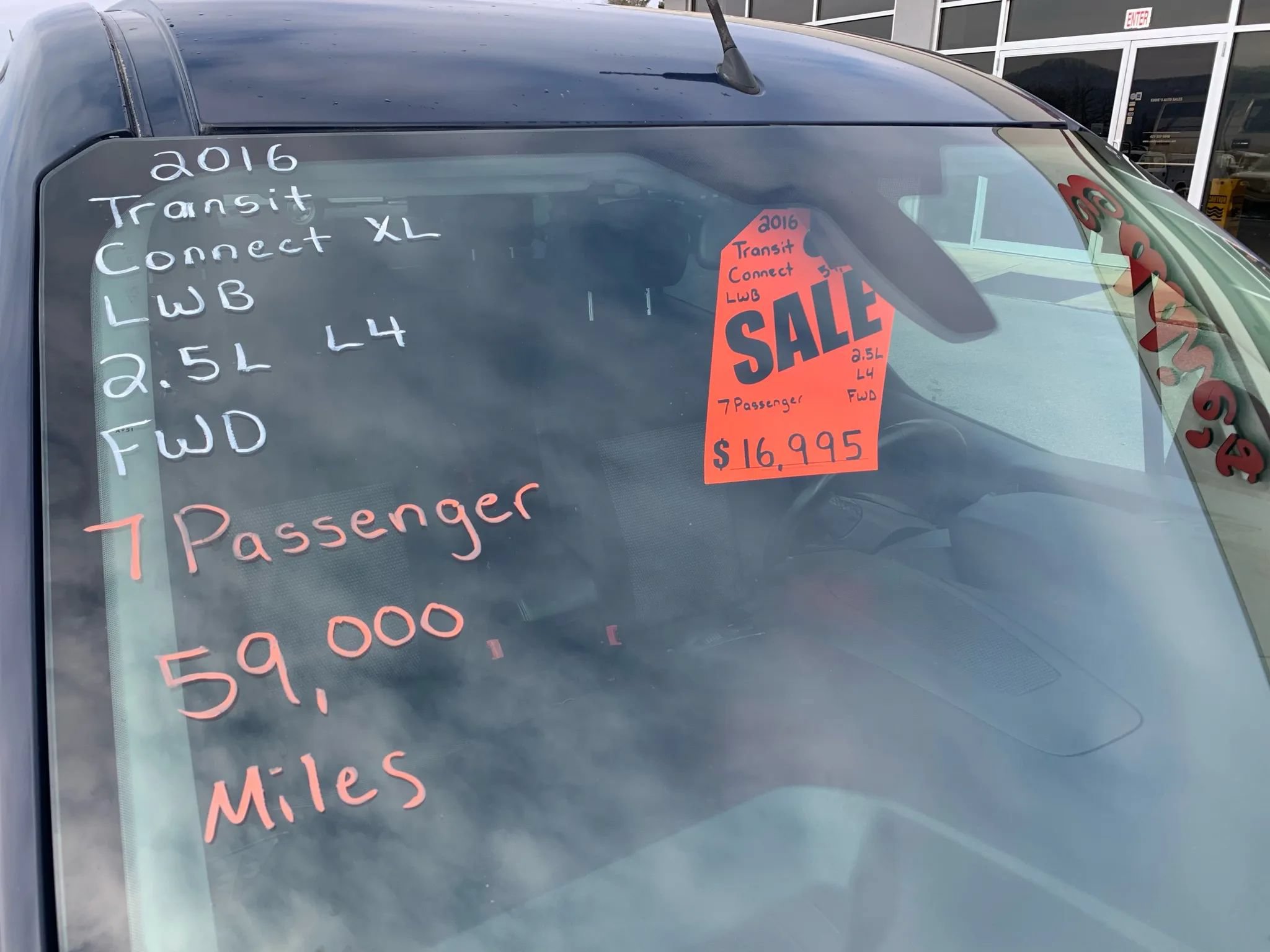 Used 2016 Ford Transit Connect XL FWD image 3