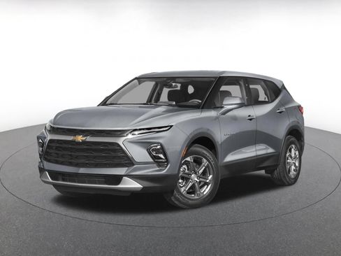 Used 2025 Chevrolet Blazer LT FWD image 4