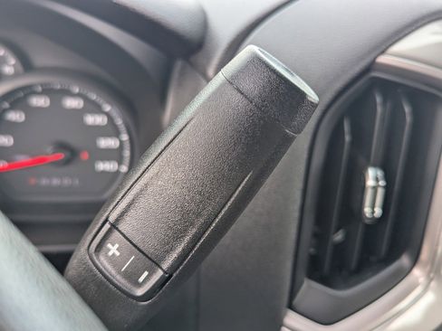 Used 2025 Chevrolet Silverado 1500 W/T image 22