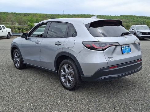Certified 2026 Honda HR-V LX image 4