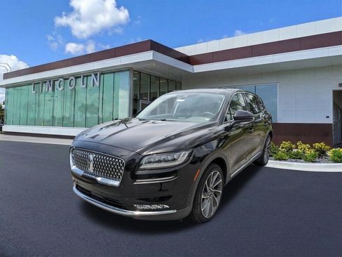 Certified 2023 Lincoln Nautilus Reserve w/ Equipment Group 202A image 9