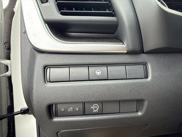 Used 2023 Nissan Rogue SV AWD/4WD image 18
