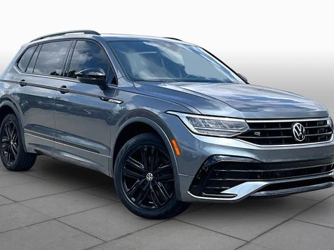 Used 2022 Volkswagen Tiguan SE R-Line FWD image 3