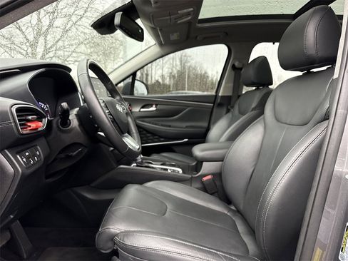 Used 2020 Hyundai Santa Fe Limited image 11