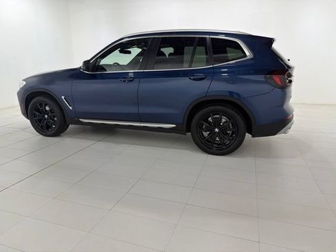 Used 2022 BMW X3 xDrive30i w/ Convenience Package AWD/4WD image 2