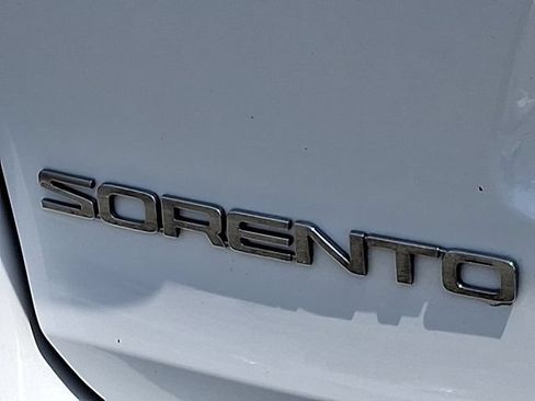 Used 2020 Kia Sorento LX AWD/4WD image 30