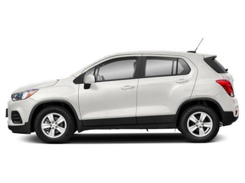 Certified 2020 Chevrolet Trax LS w/ Tint and Cruise Package AWD/4WD image 3