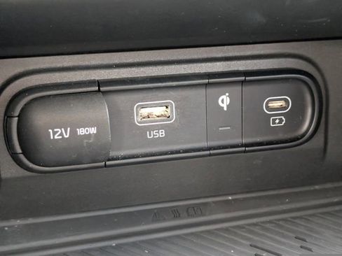 Used 2023 Kia Sportage SX image 19