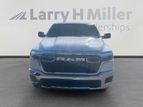 Used 2025 RAM 1500 Big Horn image 8
