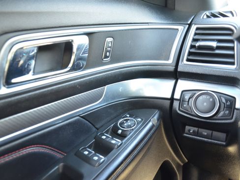 Used 2017 Ford Explorer Sport AWD/4WD image 42