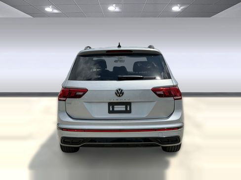 Certified 2023 Volkswagen Tiguan SE R-Line image 8