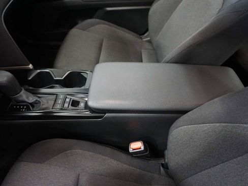 Used 2025 Toyota Camry LE image 21