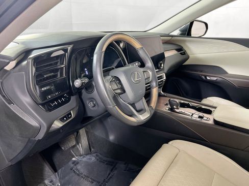 Used 2023 Lexus RX 350 AWD image 9