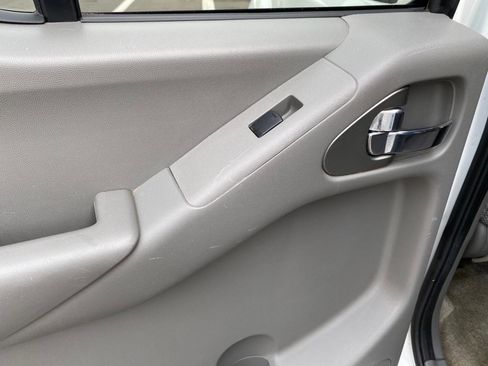 Used 2017 Nissan Frontier SV w/ SV Value Truck Package image 36