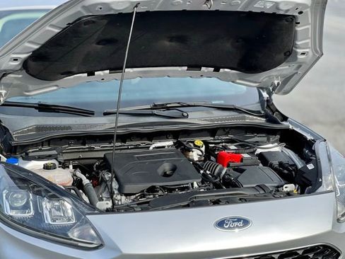 Used 2020 Ford Escape SE image 43