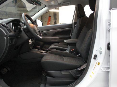 New 2026 Mitsubishi Outlander Sport LE AWD/4WD image 5